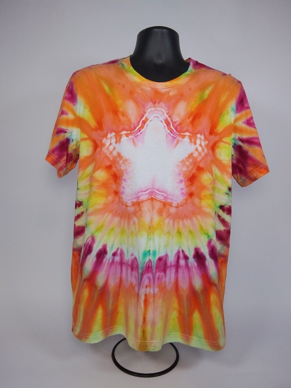 Large Unisex Bella-Canvas 3001C “Star” Ice Dyed T-Shirt